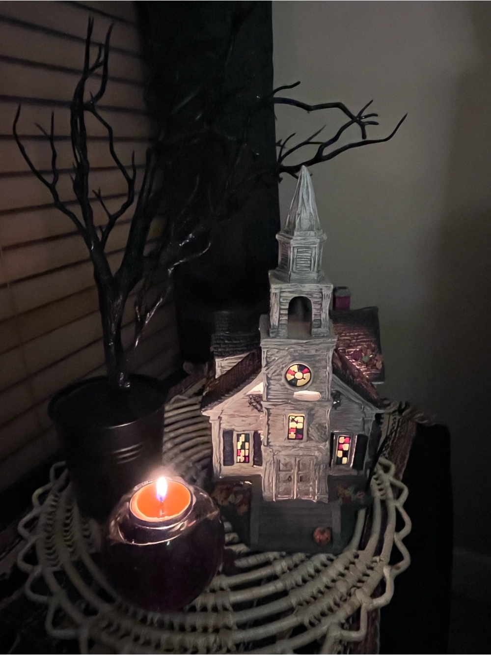 DEPT 56 ELVIRA THE FALLEN CHURCH OF FALLWELL VILLAGE 6013669